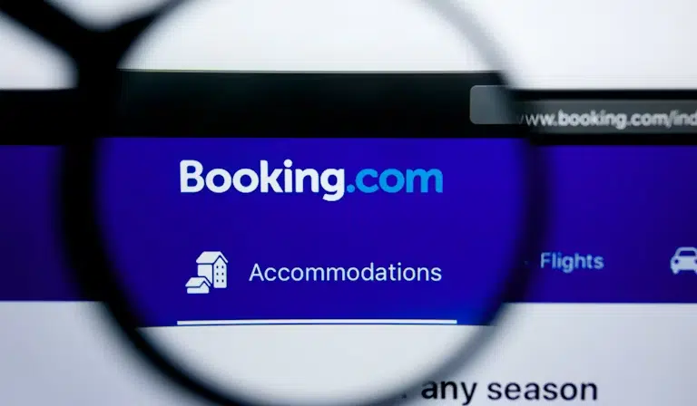 Booking.com apuesta fuerte por la IA como motor de búsqueda e inspiración en los viajes