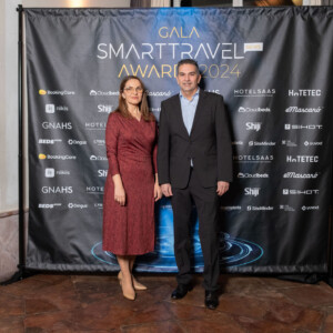 Ioana Ilisescu y Raúl Castillo (Grupo Piñero) Ioana Ilisescu y Raúl Castillo (Grupo Piñero)