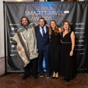 Jaime Chicheri, Chema Herrero (Grupo BR), Rebeca Rucio y Carina Satorra (Cloudbeds) Jaime Chicheri, Chema Herrero (Grupo BR), Rebeca Rucio y Carina Satorra (Cloudbeds)