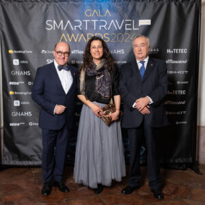 Ramón Adillón (Paradores), Patricia M. Plaza (Patriplanner) y Jesús Gatell (ITH) Ramón Adillón (Paradores), Patricia M. Plaza (Patriplanner) y Jesús Gatell (ITH)